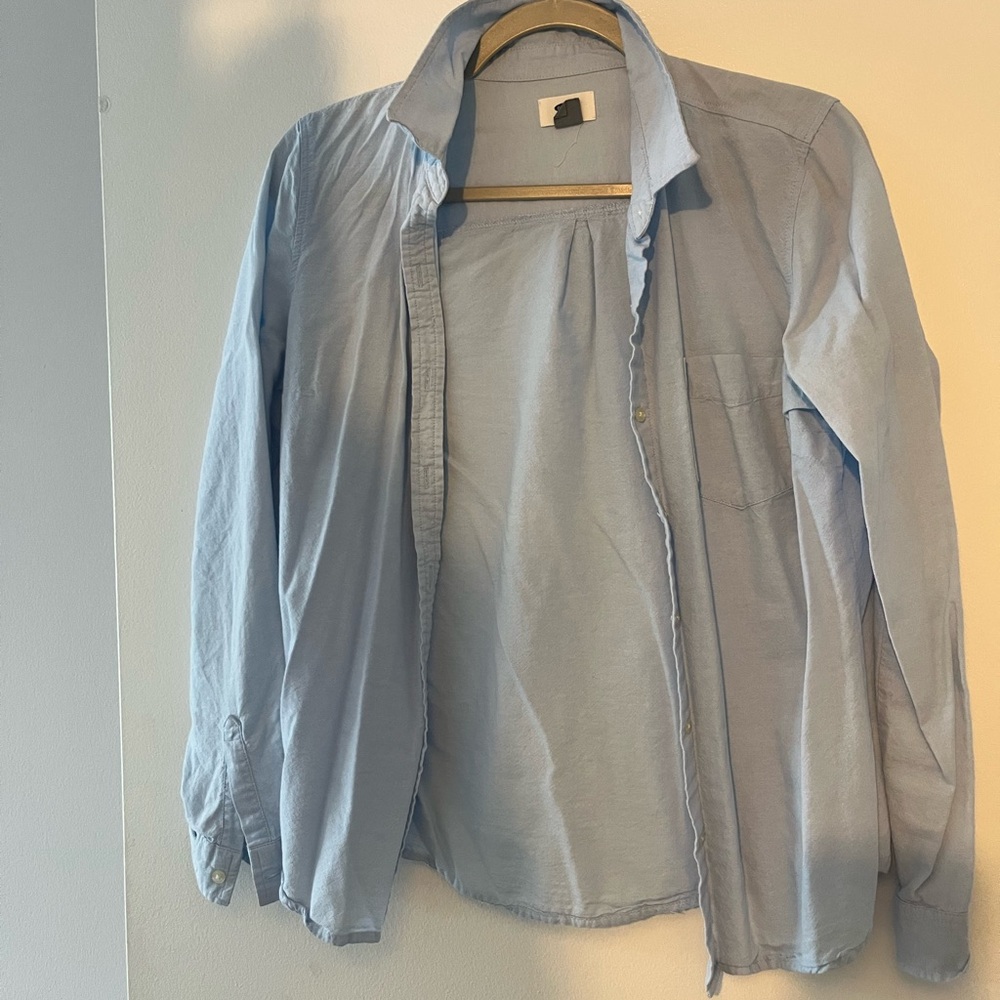 Light button up shirt
